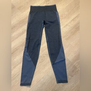 PINK Victoria's Secret Navy and Charcoal Colorblock Leggings